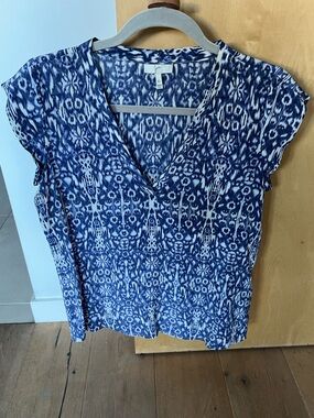 Joie Blue Ikat V-Neck Cap Sleeve Blouse